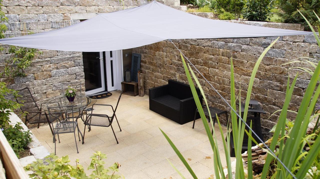 Ferienwohnung Burgblick Im Neuffener Tal Mit Sauna Und Wallbox Frickenhausen  Ngoại thất bức ảnh