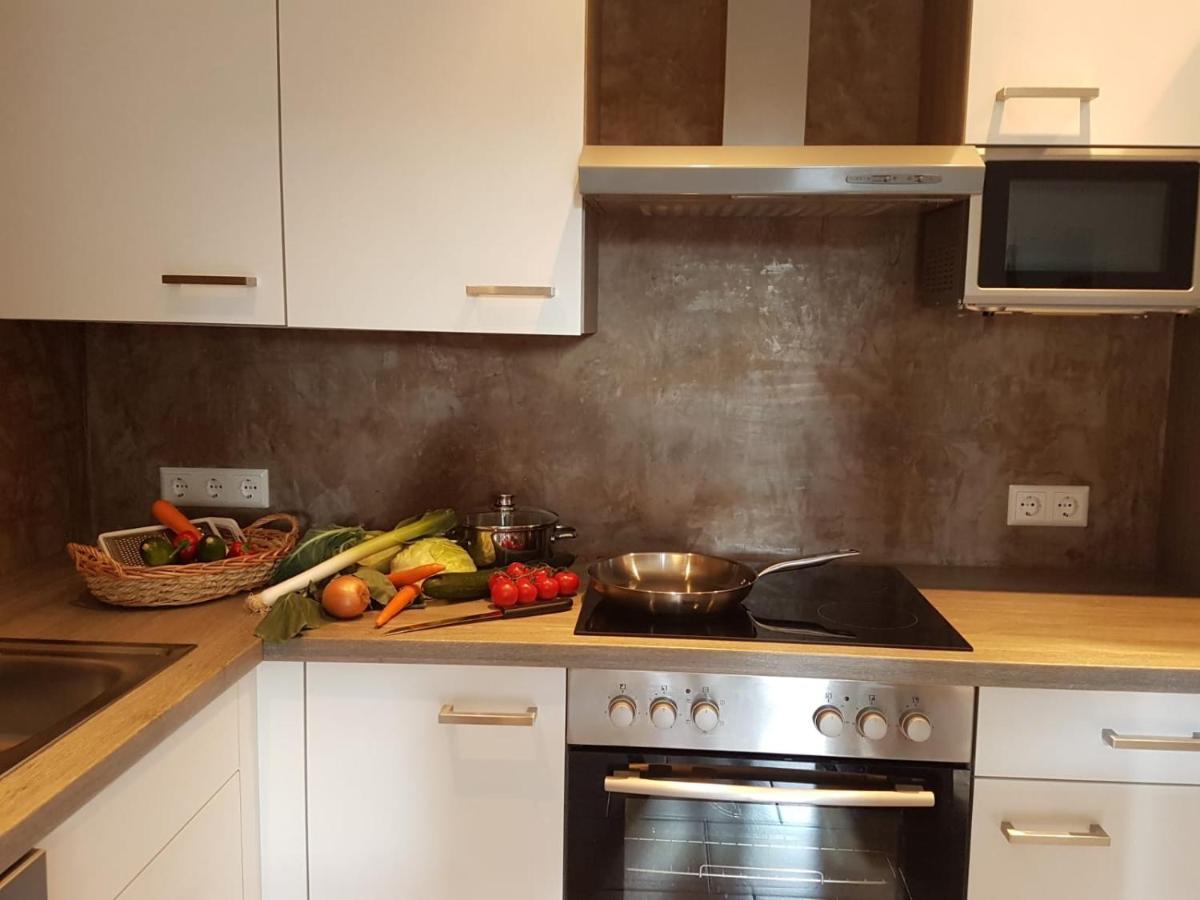 Ferienwohnung Burgblick Im Neuffener Tal Mit Sauna Und Wallbox Frickenhausen  Ngoại thất bức ảnh