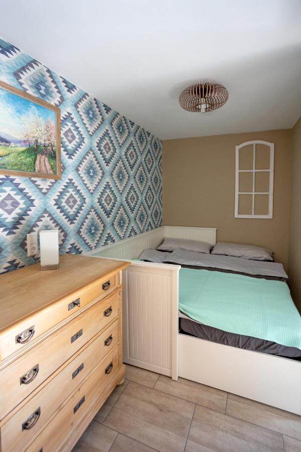 Ferienwohnung Burgblick Im Neuffener Tal Mit Sauna Und Wallbox Frickenhausen  Ngoại thất bức ảnh