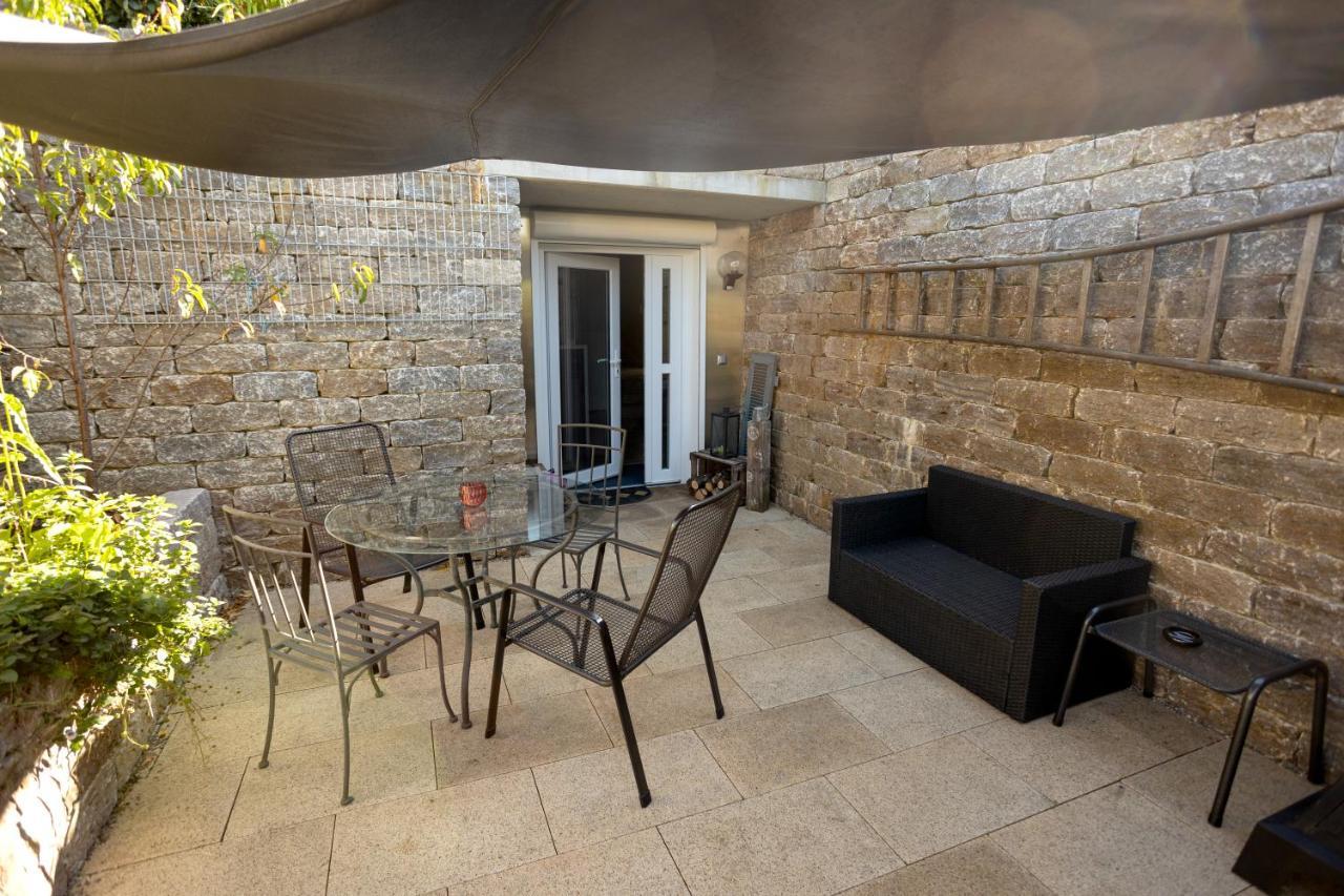 Ferienwohnung Burgblick Im Neuffener Tal Mit Sauna Und Wallbox Frickenhausen  Ngoại thất bức ảnh