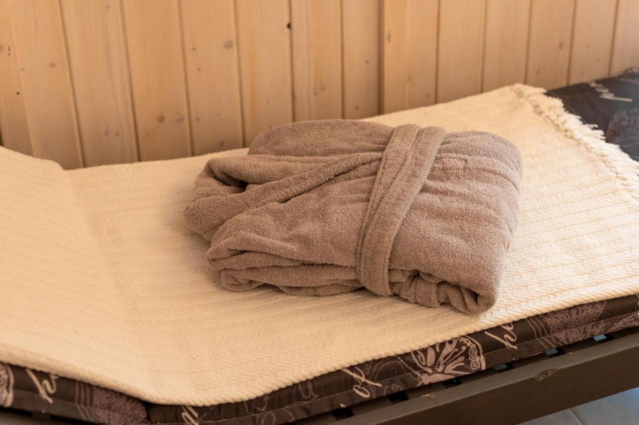 Ferienwohnung Burgblick Im Neuffener Tal Mit Sauna Und Wallbox Frickenhausen  Ngoại thất bức ảnh